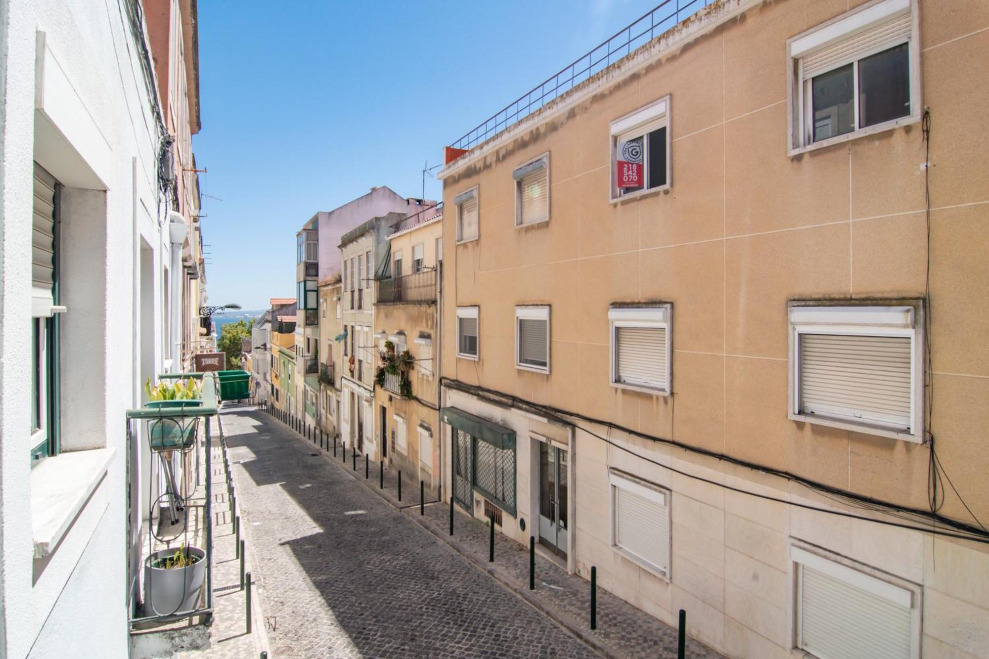 Charming & Peaceful Family Flat Apartment Lisbon Exterior photo